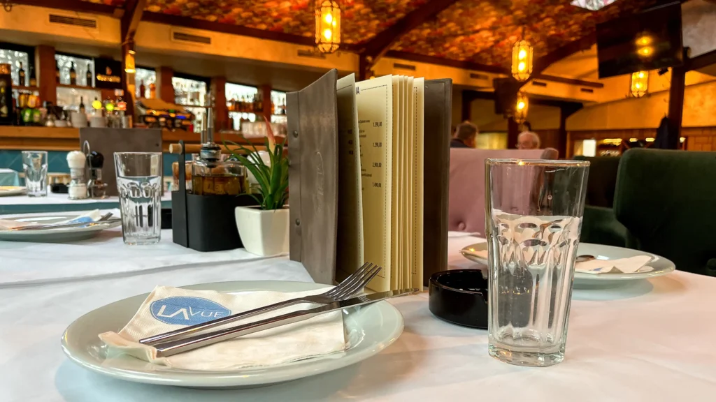Bistro La Vue. Tašmajdan Žurke, kafić na Tašmajdanu, nezaboravni doživljaj na Tašmajdanu
