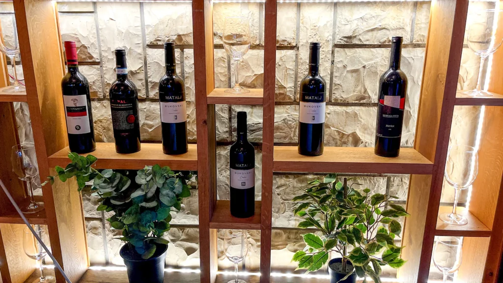 Bistro La Vue. Tašmajdan Žurke, kafić na Tašmajdanu, nezaboravni doživljaj na Tašmajdanu